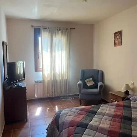 La Casita Del Pozo De Paredes