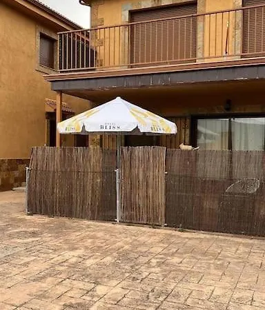 La Casita Del Pozo De Paredes