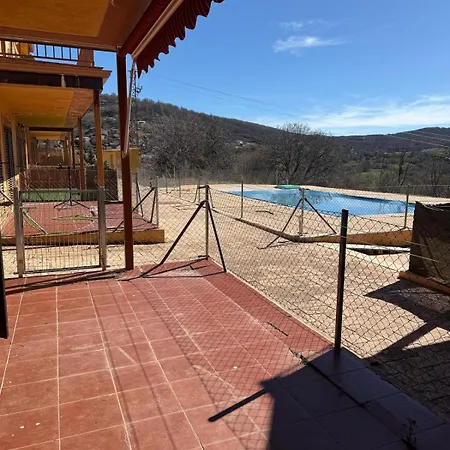 La Casita Del Pozo De Paredes *