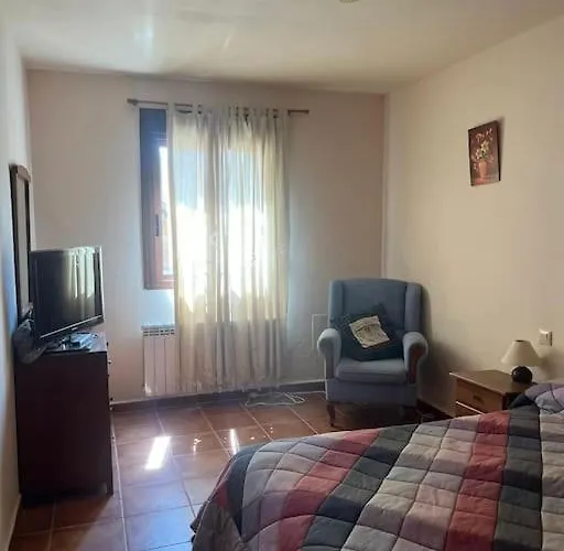 La Casita Del Pozo De Paredes